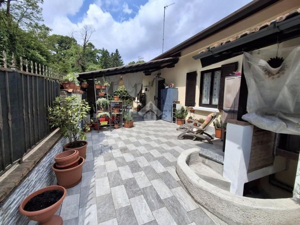 appartamento in vendita a Carate Brianza