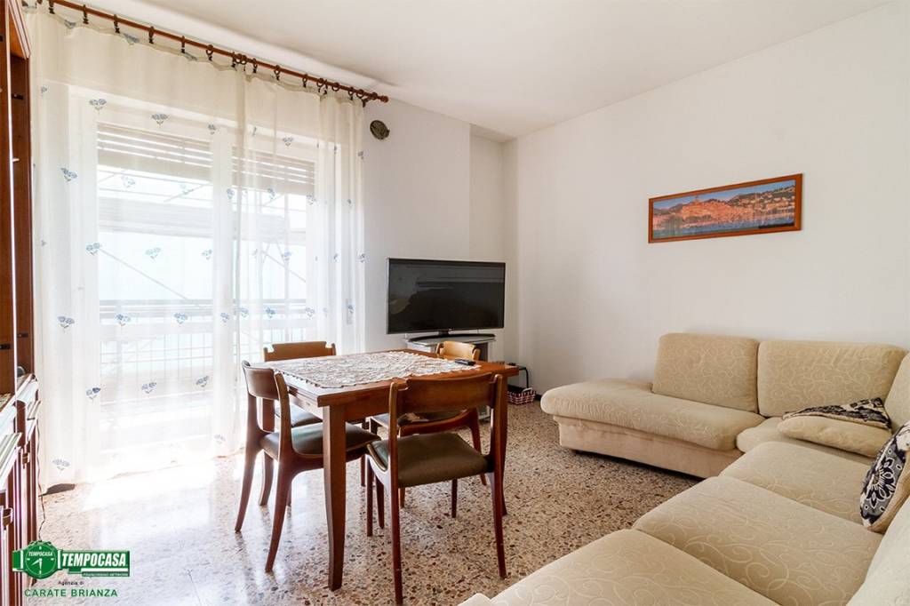 appartamento in vendita a Carate Brianza