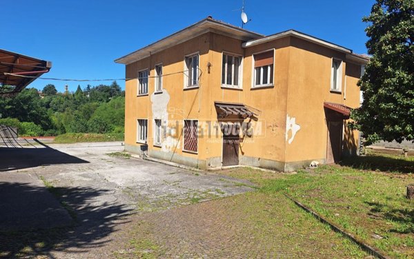 casa indipendente in vendita a Carate Brianza