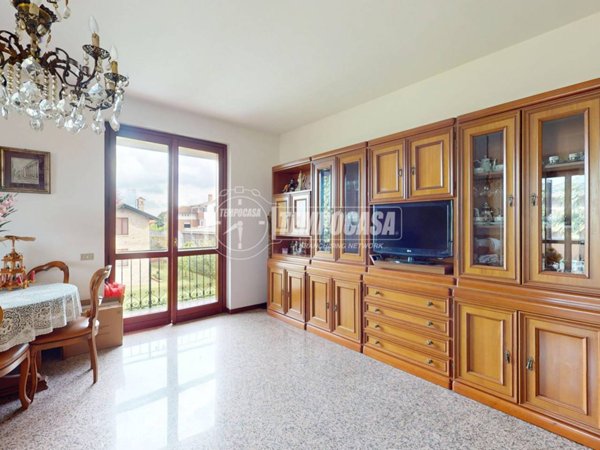 casa indipendente in vendita a Carate Brianza