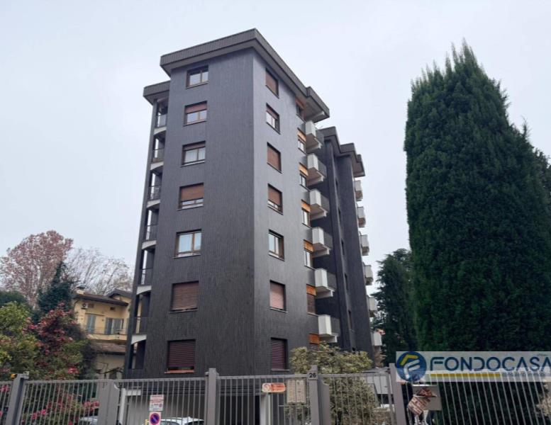 appartamento in vendita a Carate Brianza in zona Agliate