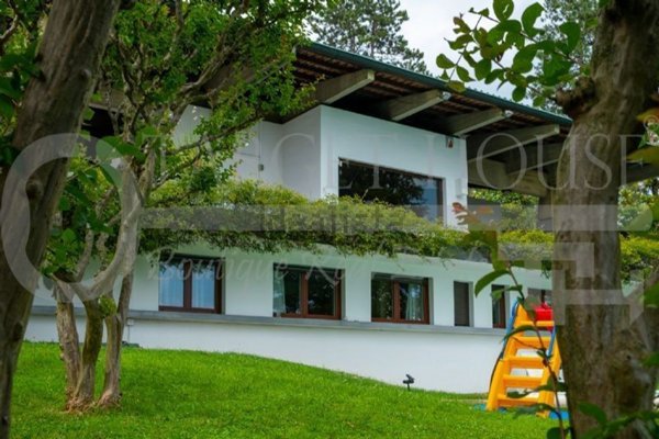 casa indipendente in vendita a Carate Brianza