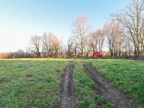 terreno agricolo in vendita a Carate Brianza in zona Agliate