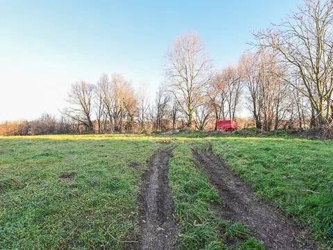 terreno agricolo in vendita a Carate Brianza in zona Agliate