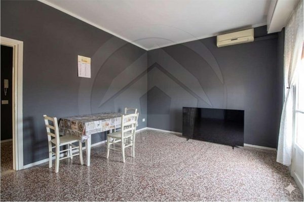 appartamento in vendita a Carate Brianza in zona Agliate