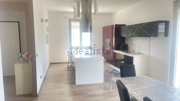 appartamento in vendita a Carate Brianza in zona Agliate