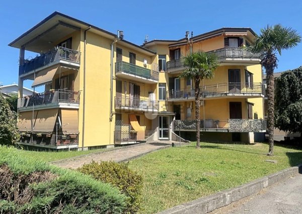 appartamento in vendita a Carate Brianza
