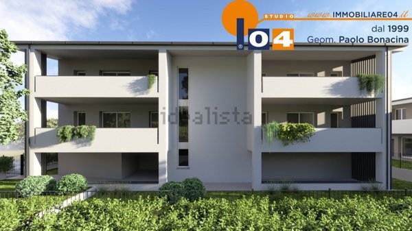 appartamento in vendita a Carate Brianza in zona Costa Lambro