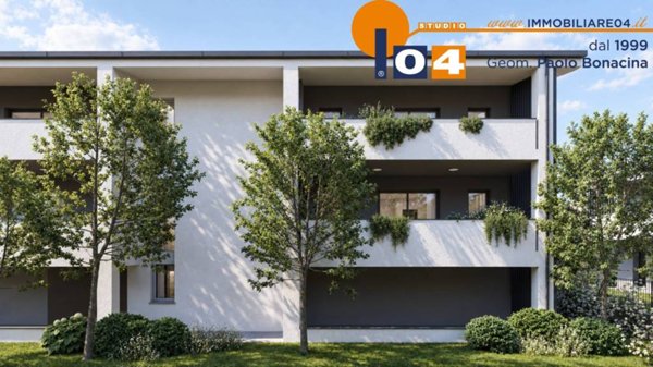 appartamento in vendita a Carate Brianza in zona Costa Lambro