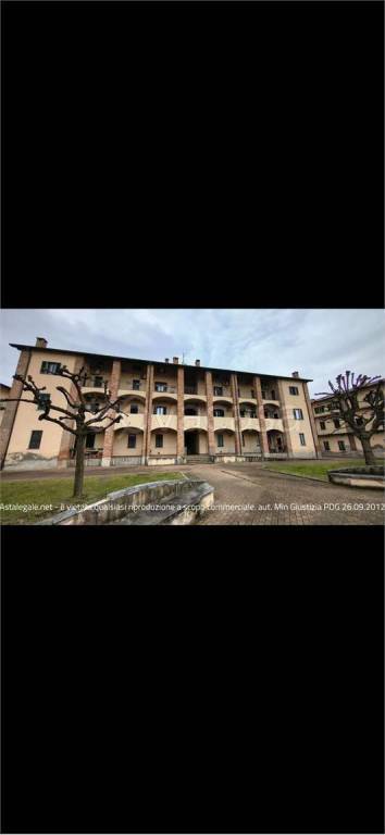 appartamento in vendita a Carate Brianza in zona Costa Lambro