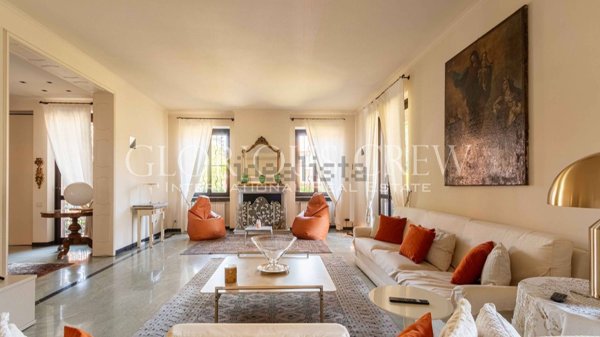 casa indipendente in vendita a Carate Brianza in zona Costa Lambro