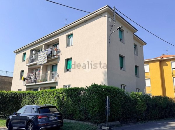appartamento in vendita a Carate Brianza in zona Costa Lambro
