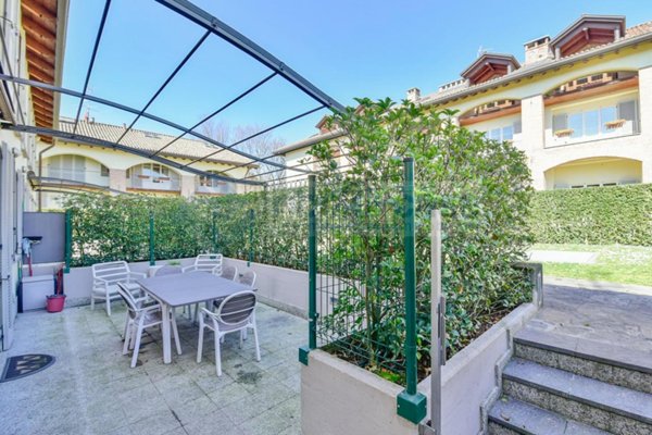 appartamento in vendita a Carate Brianza