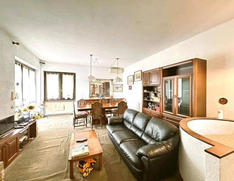 casa indipendente in vendita a Carnate