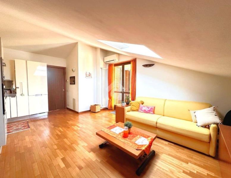 appartamento in vendita a Carnate