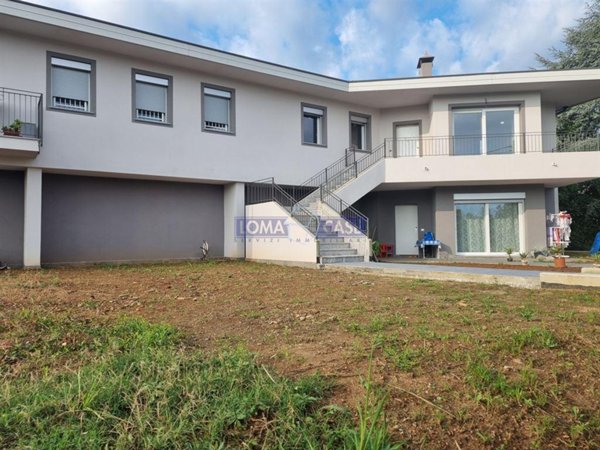 appartamento in vendita a Carnate