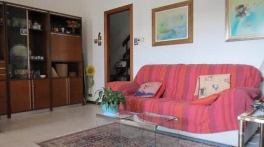 appartamento in vendita a Carnate