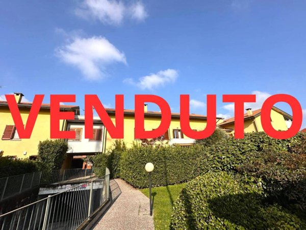 appartamento in vendita a Carnate