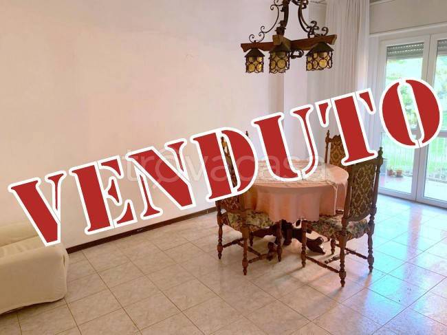 appartamento in vendita a Carnate