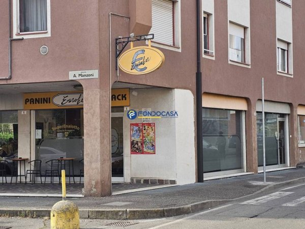 negozio in vendita a Carnate