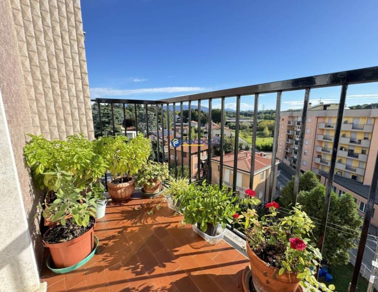 appartamento in vendita a Carnate