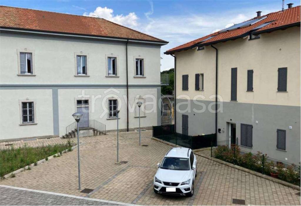 appartamento in vendita a Carnate
