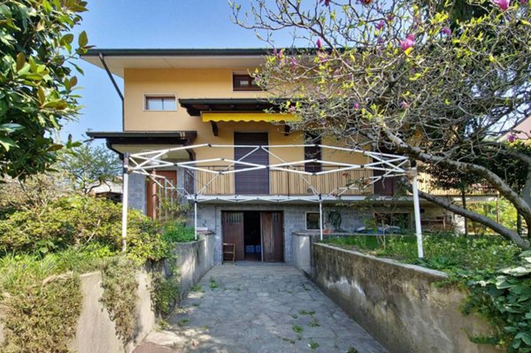 casa indipendente in vendita a Carnate