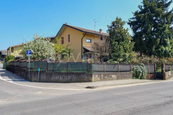 casa indipendente in vendita a Carnate