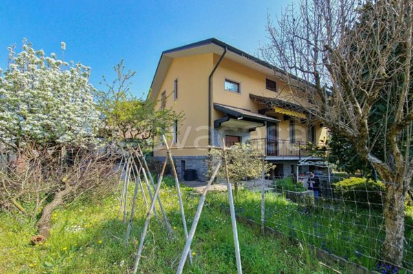 casa indipendente in vendita a Carnate