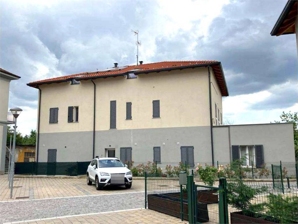 appartamento in vendita a Carnate