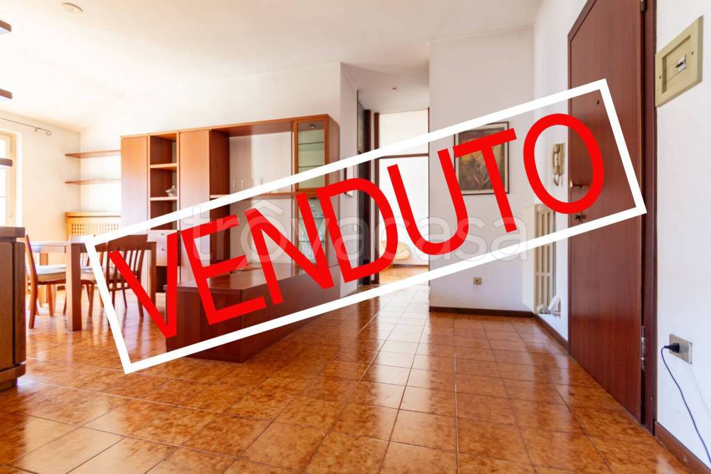 appartamento in vendita a Carnate