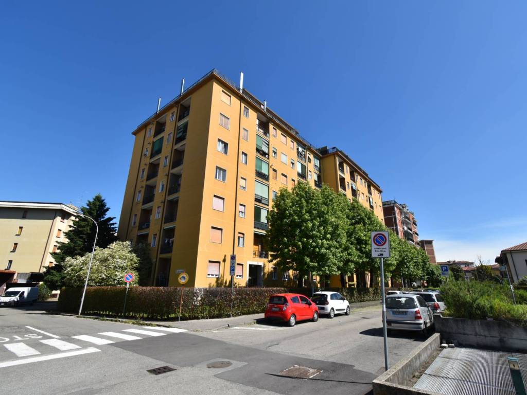 appartamento in vendita a Carnate
