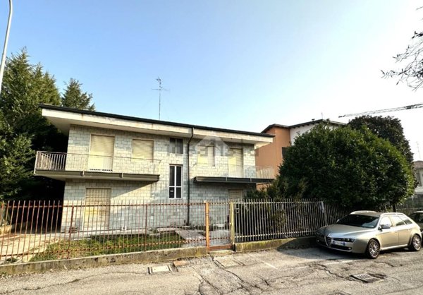 appartamento in vendita a Carnate