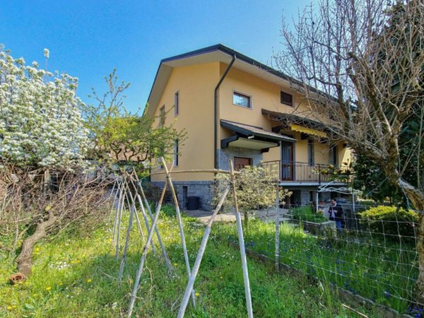 casa indipendente in vendita a Carnate