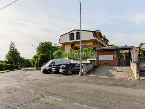 appartamento in vendita a Carnate