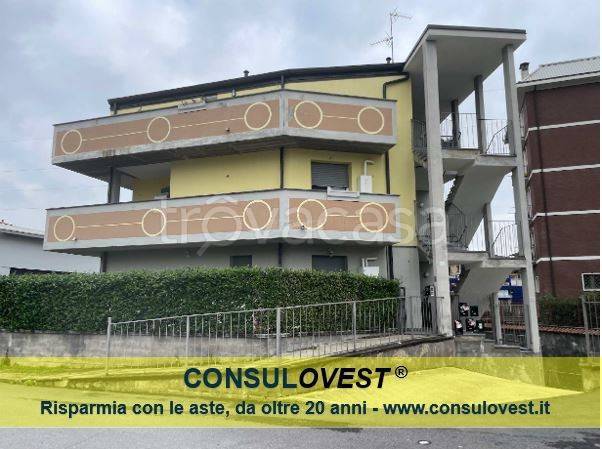 appartamento in vendita a Carnate