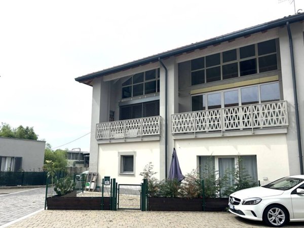 appartamento in vendita a Carnate