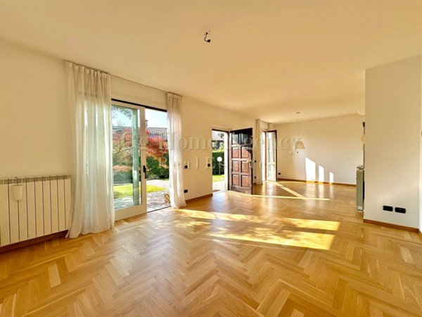 casa indipendente in vendita a Carnate