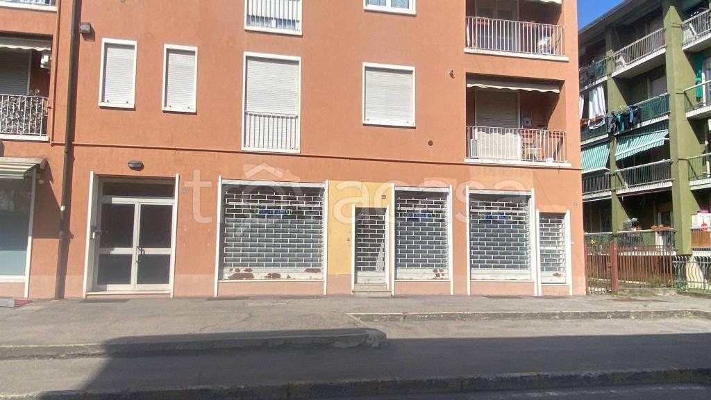negozio in vendita a Carnate