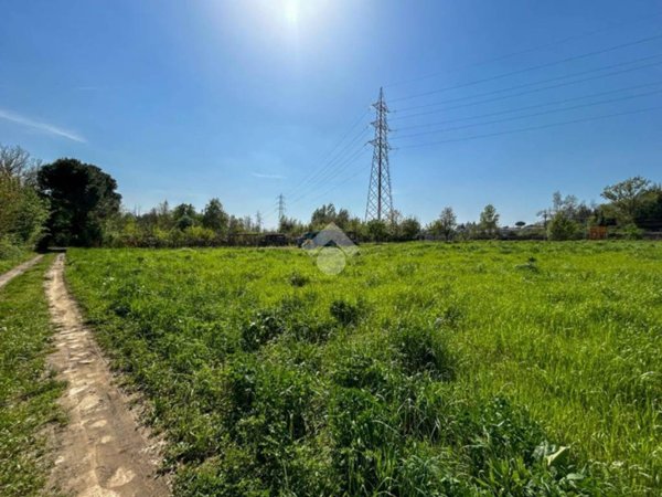 terreno agricolo in vendita a Carnate