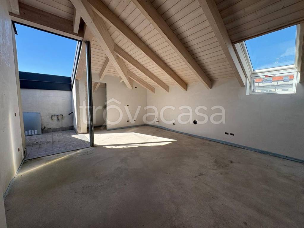 appartamento in vendita a Carnate