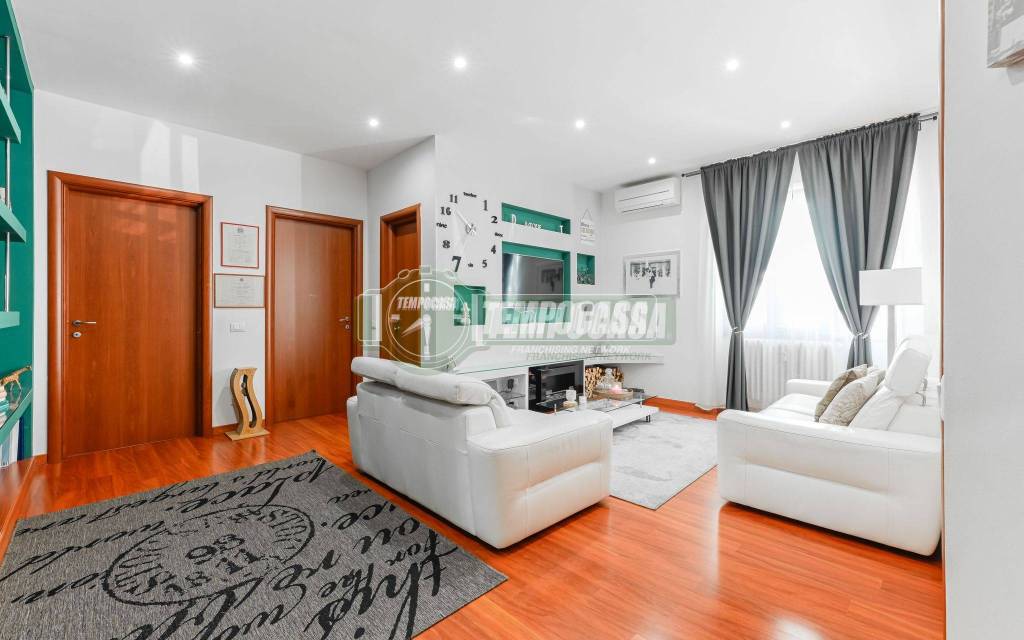 appartamento in vendita a Carnate