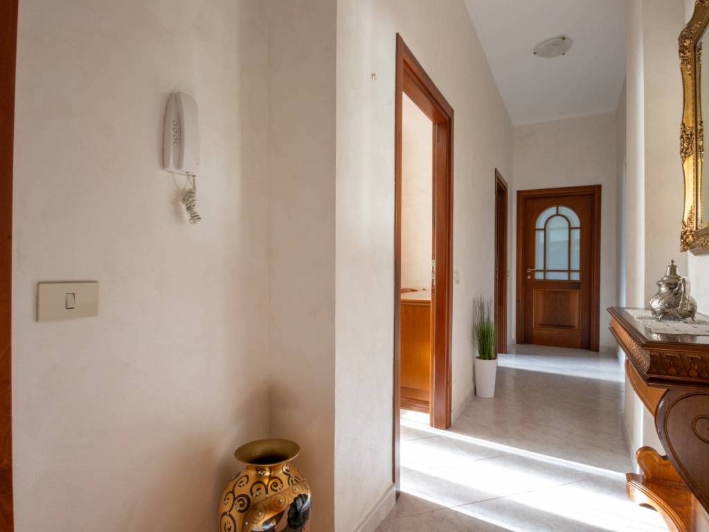 appartamento in vendita a Carnate