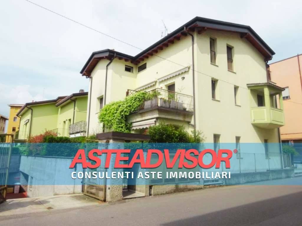 appartamento in vendita a Carnate
