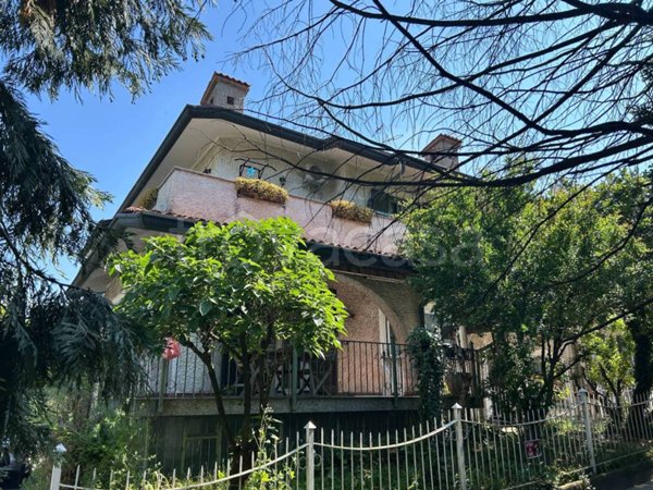 appartamento in vendita a Carnate