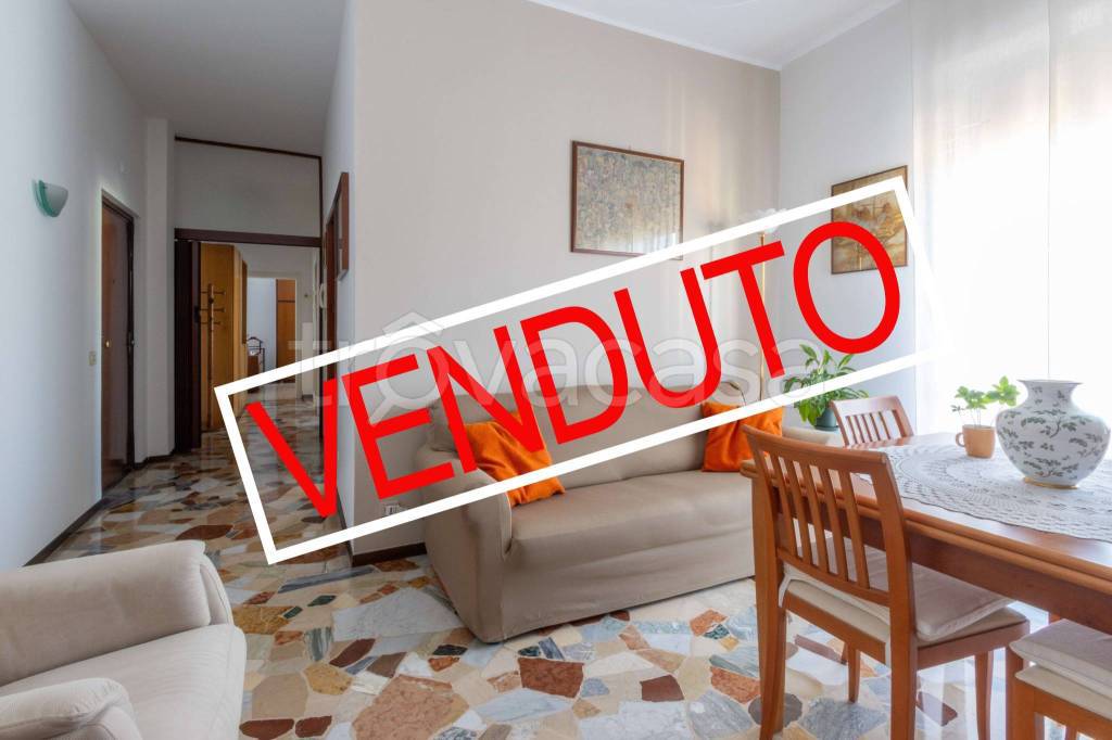 appartamento in vendita a Carnate