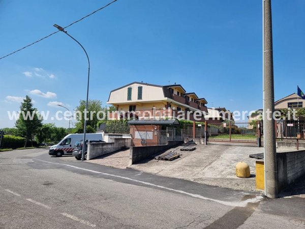 appartamento in vendita a Carnate