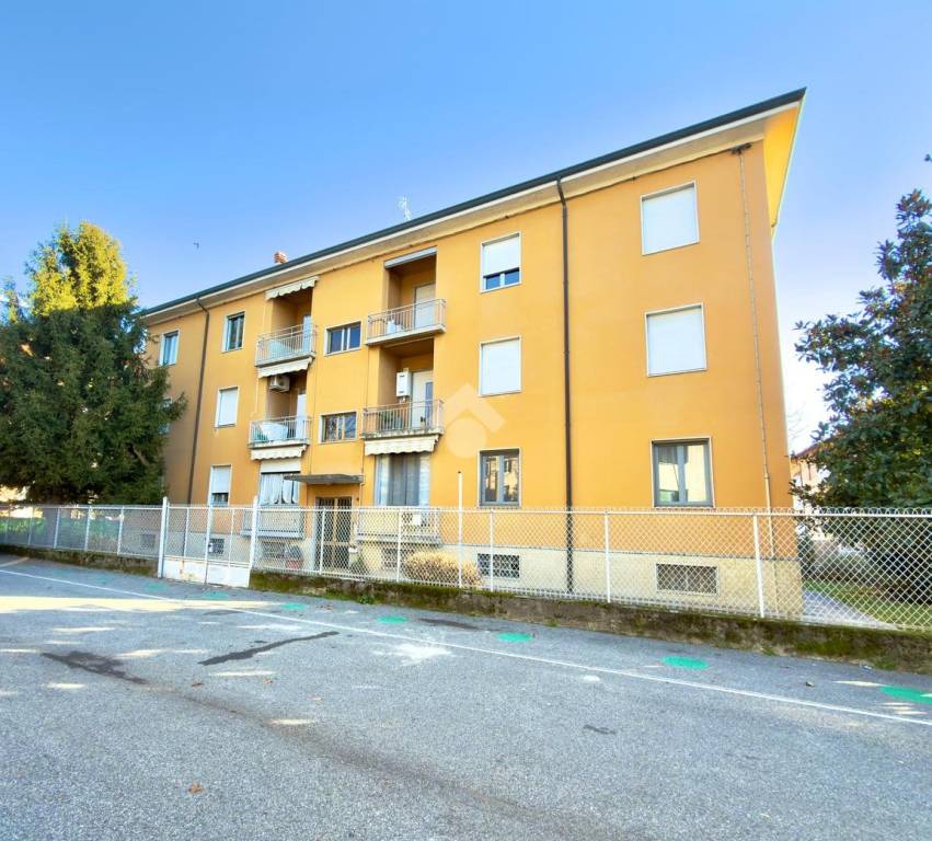 appartamento in vendita a Carnate