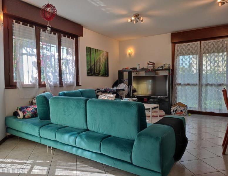 casa indipendente in vendita a Carnate