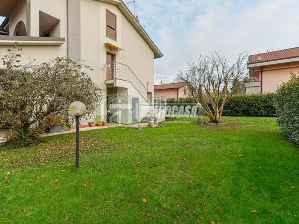 appartamento in vendita a Carnate